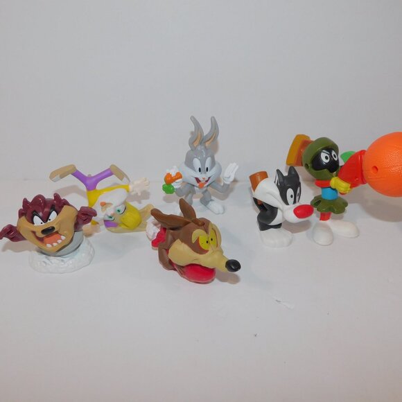 2020 McDonalds Set of 6 Looney Tunes Space Jam Figures Marvin Lola Bugs Taz + - Picture 4 of 7